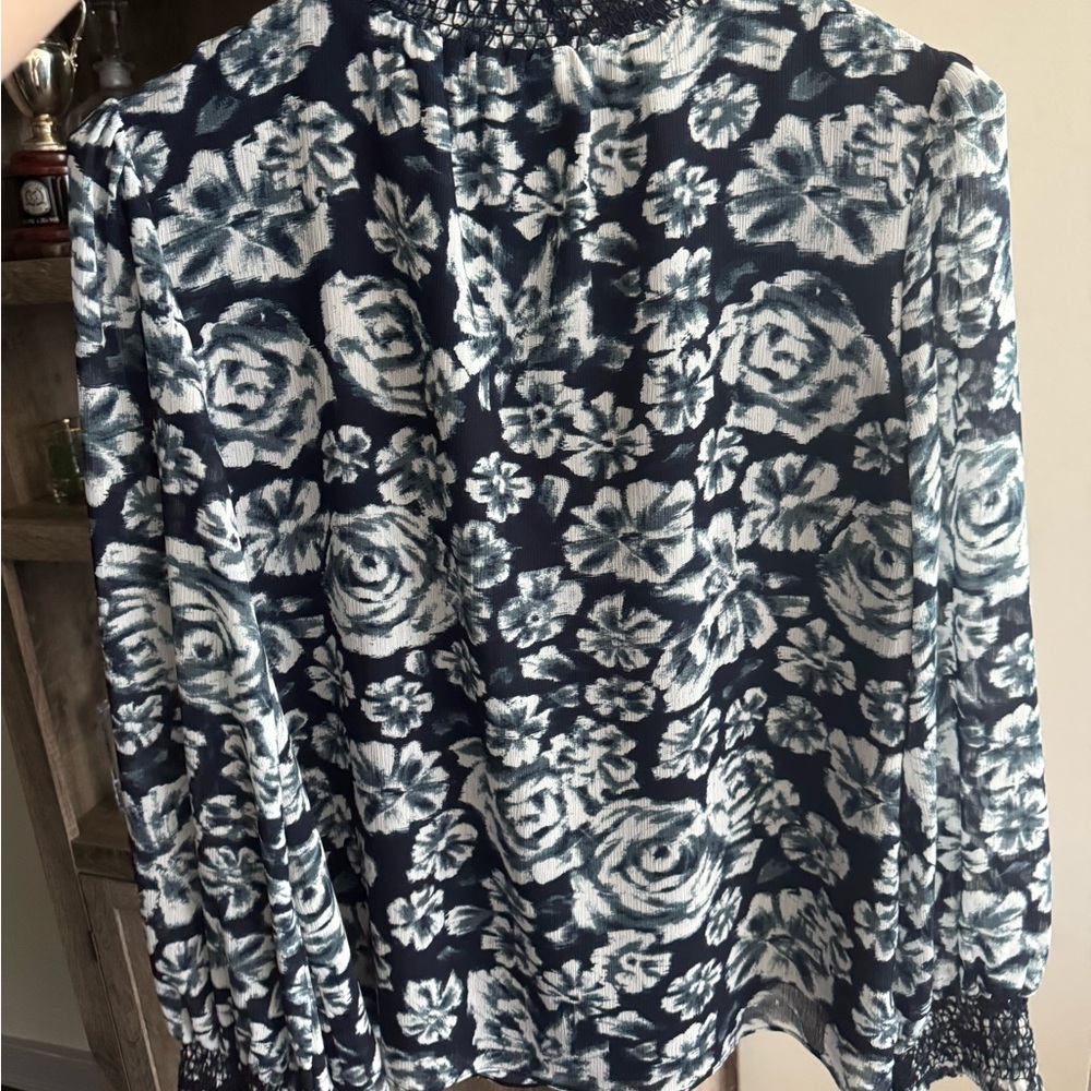J. Crew Navy Floral Smocked Neck Long Sleeve Blouse NWOT - Picture 4 of 5